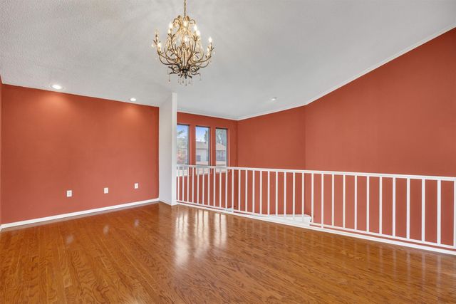 2906 Wayside Drive, Bedford, TX 76021