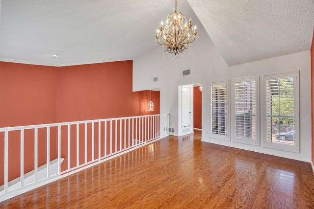 2906 Wayside Drive, Bedford, TX 76021