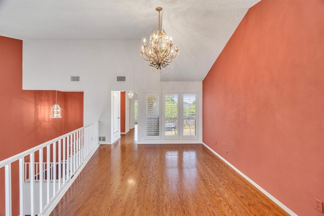 2906 Wayside Drive, Bedford, TX 76021