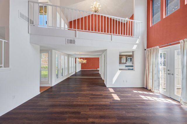 2906 Wayside Drive, Bedford, TX 76021
