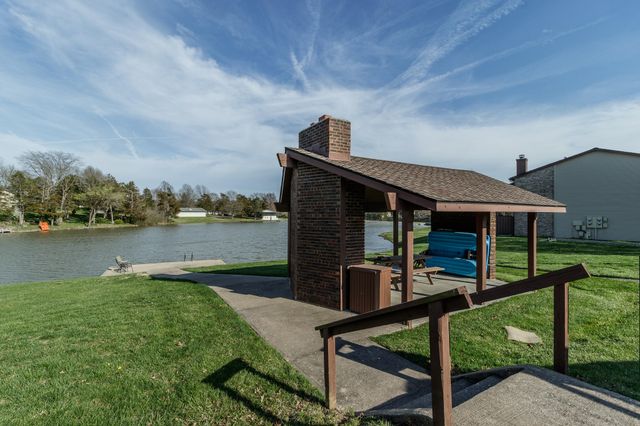 1999 N WATERFRONT DR H, Columbia, MO 65202