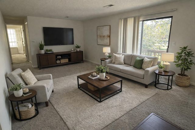 1999 N WATERFRONT DR H, Columbia, MO 65202