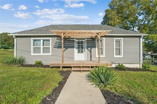 519 B Avenue SE, Mt Vernon, IA 52314