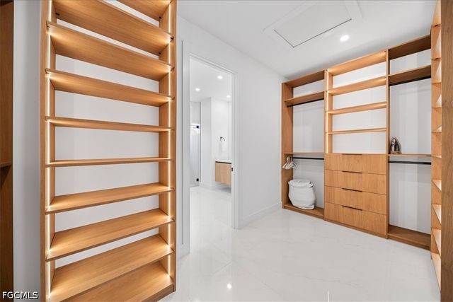 203 SE 11th TER, Cape Coral, FL 33990