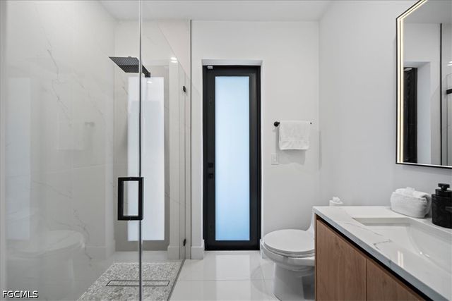 203 SE 11th TER, Cape Coral, FL 33990