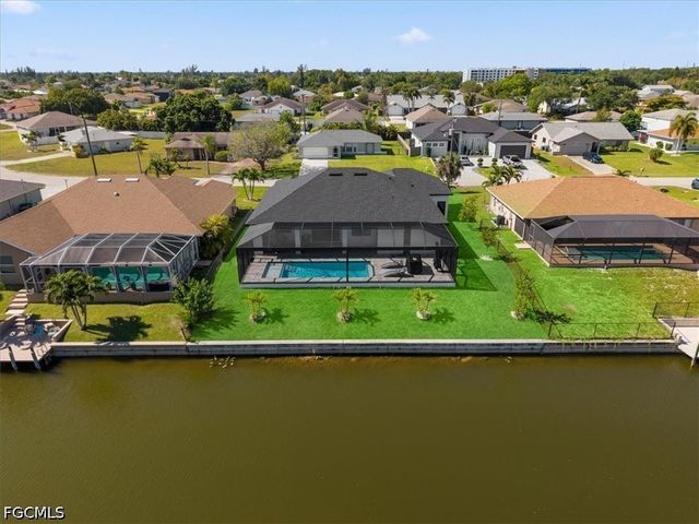 203 SE 11th TER, Cape Coral, FL 33990