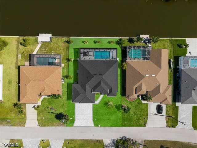 203 SE 11th TER, Cape Coral, FL 33990