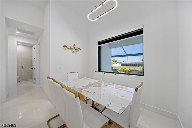 203 SE 11th TER, Cape Coral, FL 33990