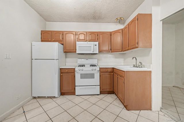 2190 boston Road 6B, Bronx, NY 10462