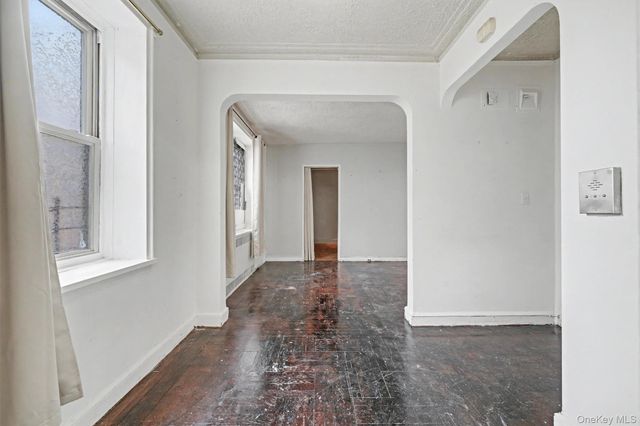 2190 boston Road 6B, Bronx, NY 10462