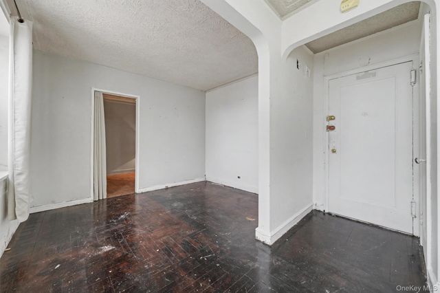 2190 boston Road 6B, Bronx, NY 10462