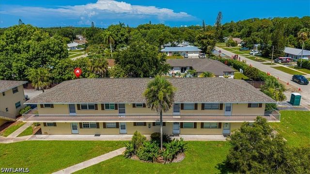 3325 Airport RD N S5, Naples, FL 34105