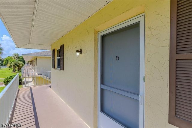 3325 Airport RD N S5, Naples, FL 34105