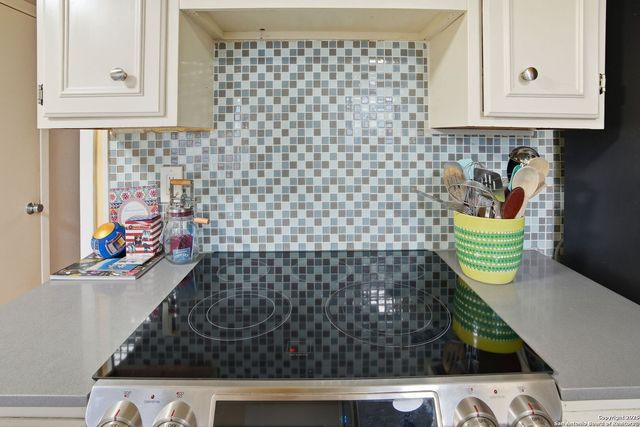 7123 Thrush View Ln Apt 35, San Antonio, TX 78209