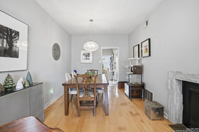 7123 Thrush View Ln Apt 35, San Antonio, TX 78209