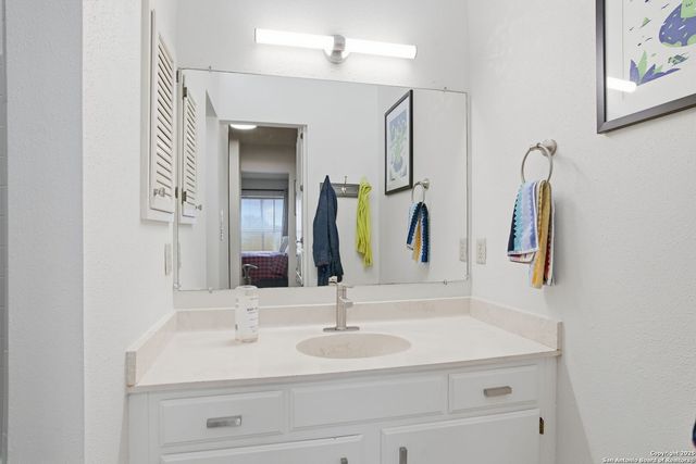 7123 Thrush View Ln Apt 35, San Antonio, TX 78209