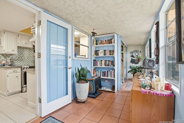 7123 Thrush View Ln Apt 35, San Antonio, TX 78209