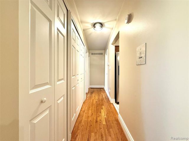 1111 Old Woodward Avenue 4, Birmingham, MI 48009