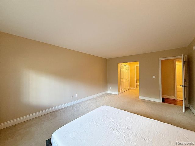 1111 Old Woodward Avenue 4, Birmingham, MI 48009