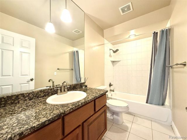 1111 Old Woodward Avenue 4, Birmingham, MI 48009