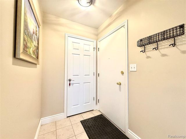 1111 Old Woodward Avenue 4, Birmingham, MI 48009