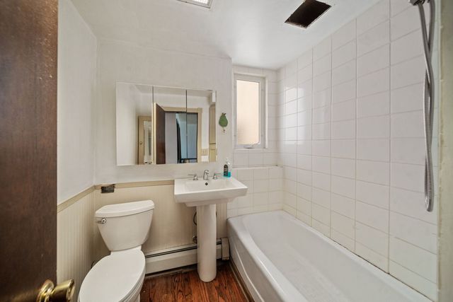 3517 S Lowe Avenue, Chicago, IL 60609