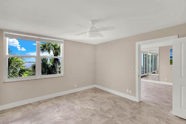 1950 SW Palm City Road 14-305, Stuart, FL 34994