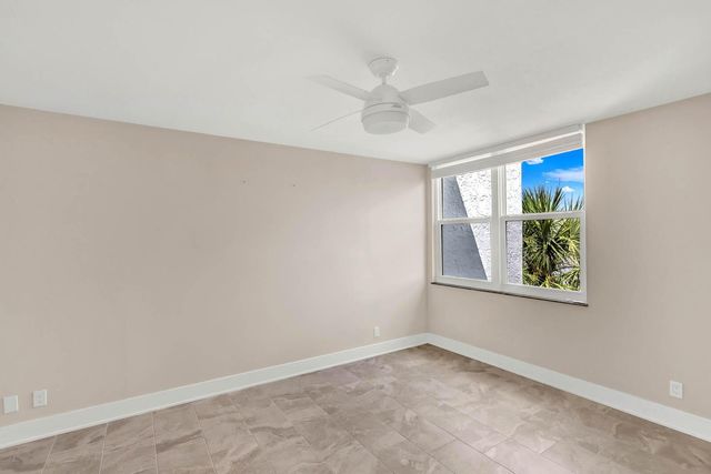 1950 SW Palm City Road 14-305, Stuart, FL 34994