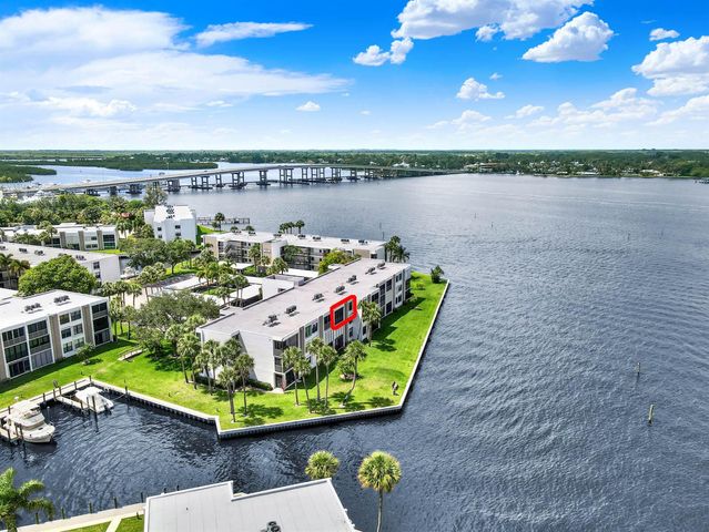 1950 SW Palm City Road 14-305, Stuart, FL 34994