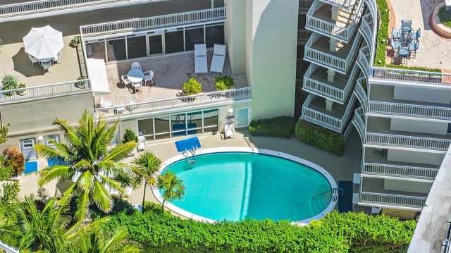 100 Royal Palm Way F1, Palm Beach, FL 33480
