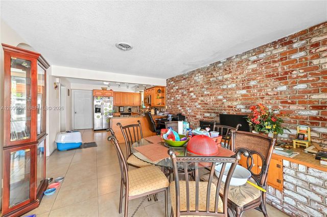 315 SW 12th Avenue, Boynton Beach, FL 33435
