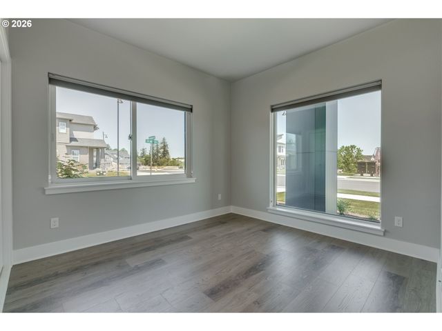 6802 Se Genrosa St, Hillsboro, OR 97129