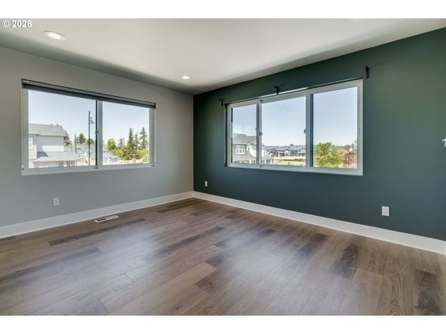 6802 Se Genrosa St, Hillsboro, OR 97129
