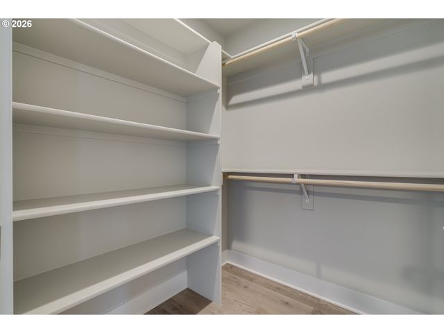 6802 Se Genrosa St, Hillsboro, OR 97129