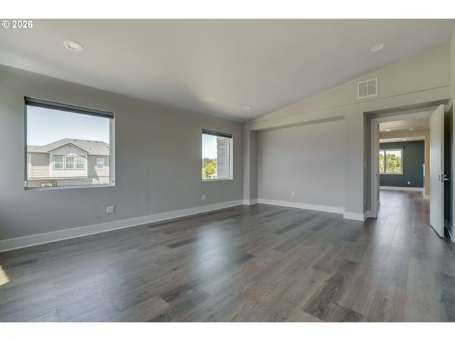 6802 Se Genrosa St, Hillsboro, OR 97129