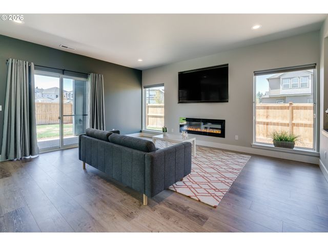 6802 Se Genrosa St, Hillsboro, OR 97129