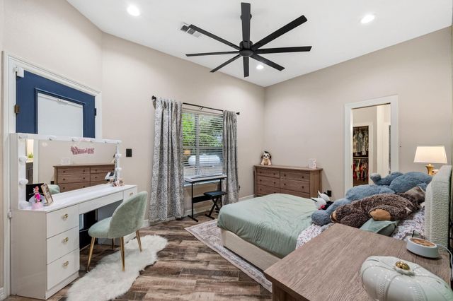 1418 Sendera Ranch Drive, Magnolia, TX 77354
