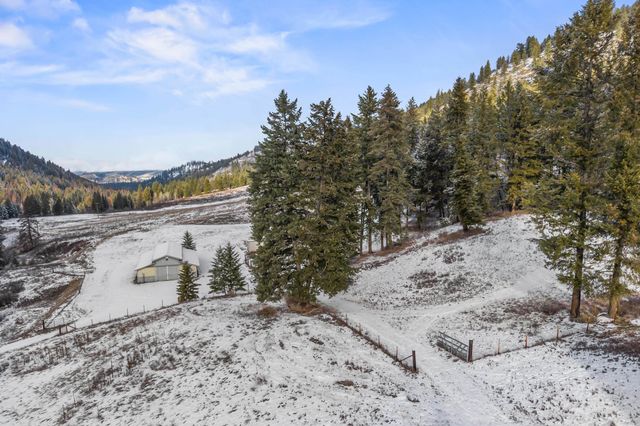 2300 Clugston Onion Creek Rd, Colville, WA 99114