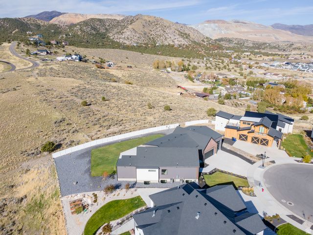 7371 W SUMMIT CREST CIR, Herriman, UT 84096