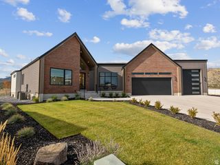 7371 W SUMMIT CREST CIR, Herriman, UT 84096