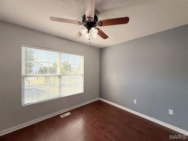 18405 Walnut Grove Court, Wright City, MO 63390