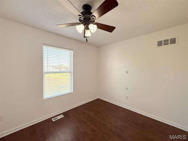 18405 Walnut Grove Court, Wright City, MO 63390
