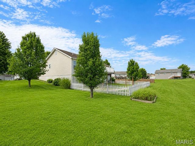 18405 Walnut Grove Court, Wright City, MO 63390