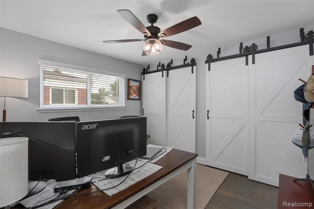 220 N Chocolay Avenue, Clawson, MI 48017