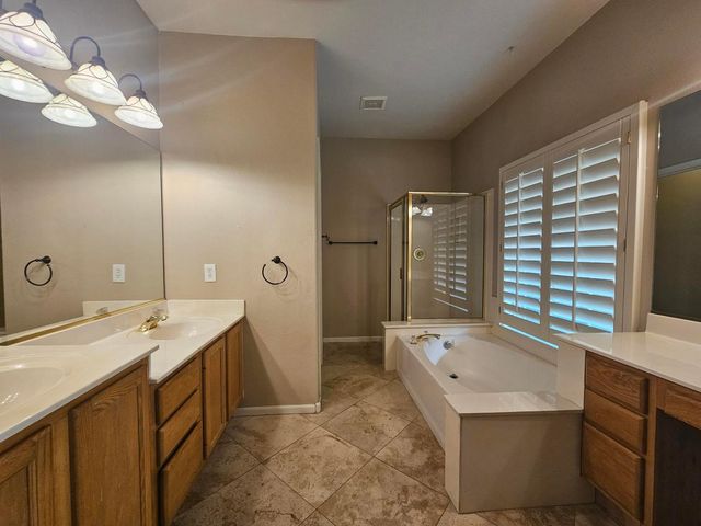 1867 E Brentrup Drive, Tempe, AZ 85283