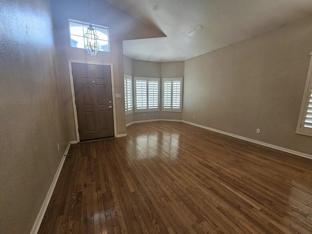 1867 E Brentrup Drive, Tempe, AZ 85283