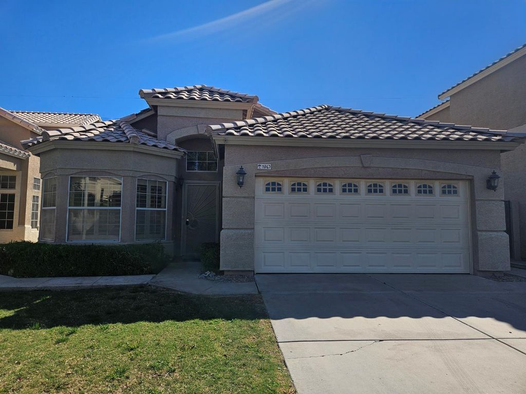 1867 E Brentrup Drive, Tempe, AZ 85283