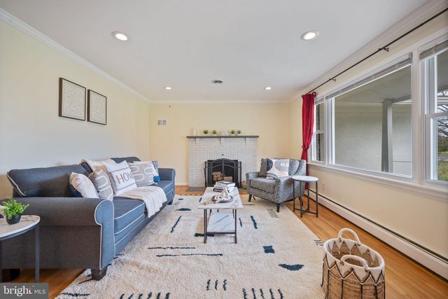 720 W WATERSVILLE RD, Mount Airy, MD 21771