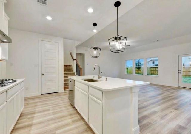 1927 Darlington Oak Drive, Conroe, TX 77304