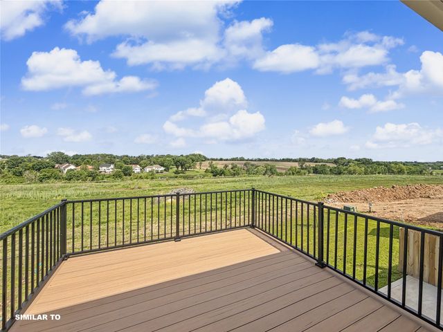 2938 Lake Hill Drive, Des Moines, IA 50320